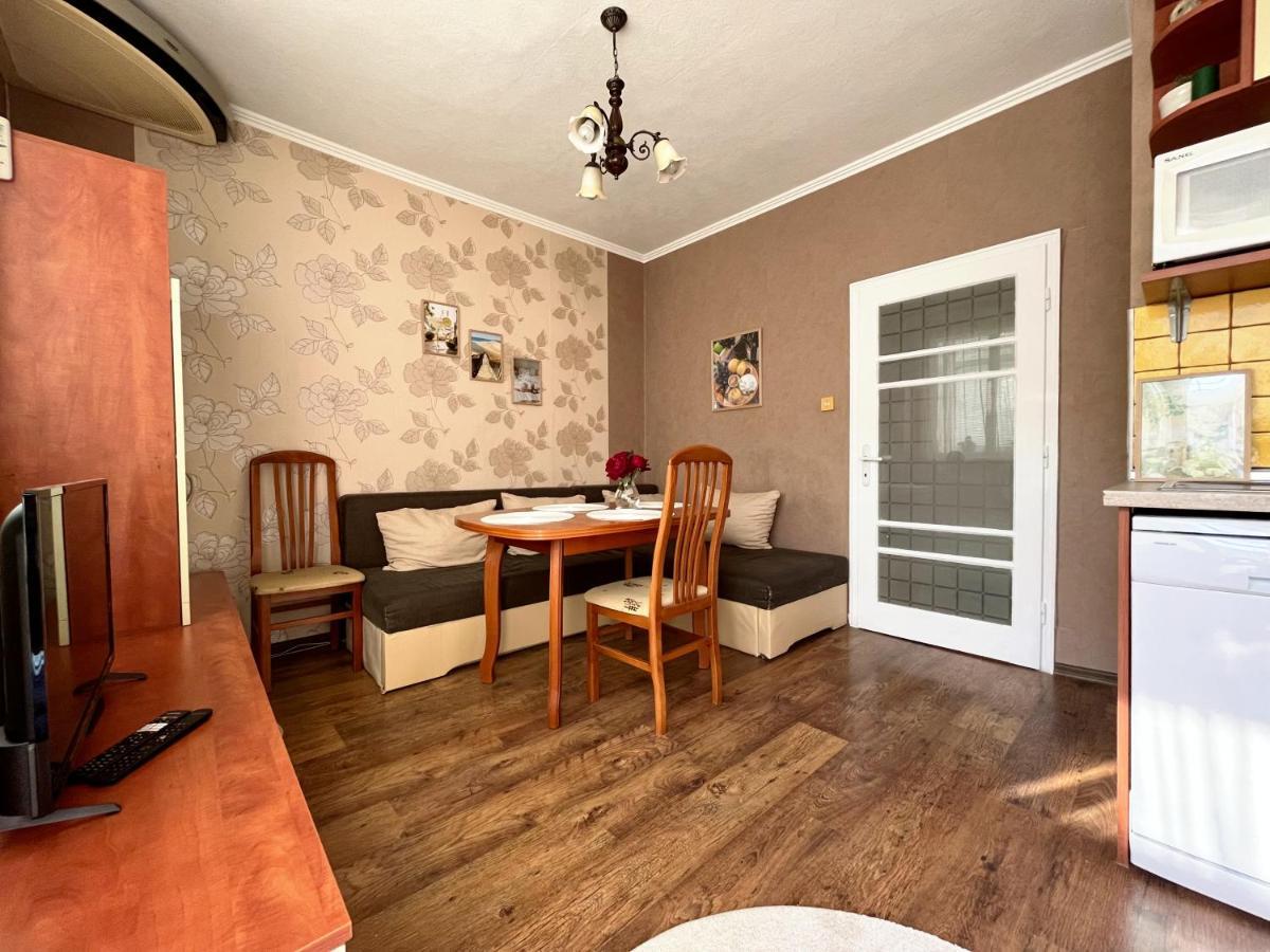 Apartment Acacia Varna Dış mekan fotoğraf